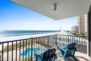 Property grounds - Lovely Beach Front 4th Floor Condo! PW410 (Panama City Beach)