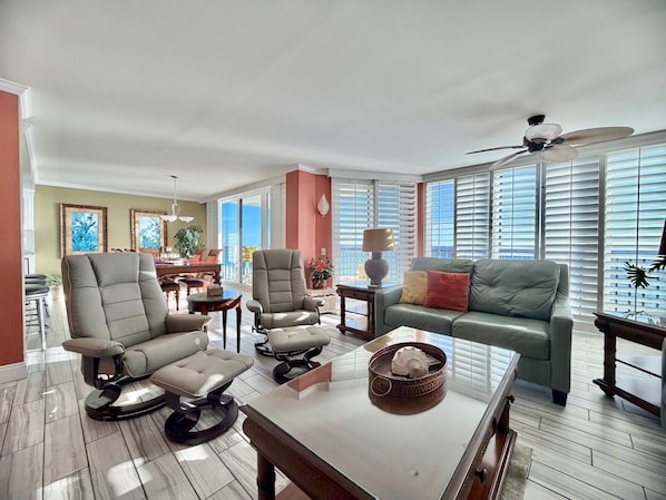 Smart TV, books - Pelican Walk 506 - Pet Friendly Condo on the Beach! (Panama City Beach)