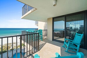 Property grounds - Pelican Walk 601 Beach Front Condo! Free Chairs! (Panama City Beach)