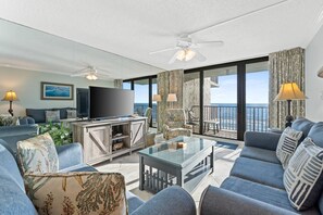 Smart TV, reproductor de DVD y libros 