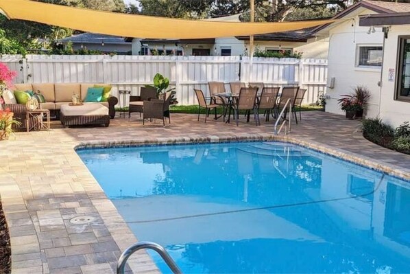 Outdoor pool, a heated pool