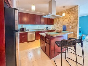 Fridge, microwave, oven, stovetop