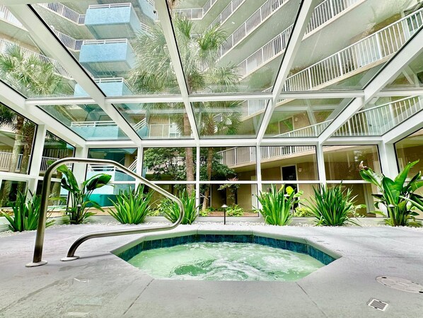 Indoor spa tub