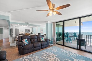 Smart TV, books - BEACH Front 1550 sqft 3 Bed - 2 Bath Condo! PW812 (Panama City Beach)