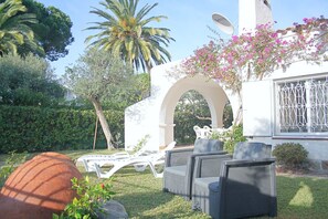 Terrace/patio - Charming seafront villa (Cambrils)