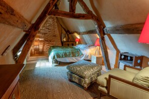 4 chambres, fer et planche à repasser, Wi-Fi gratuit, draps fournis