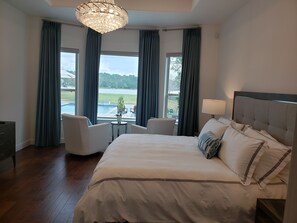 5 bedrooms, WiFi, bed sheets