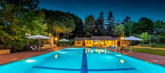 Tenuta Contessa Chiara 17, Emma Villas