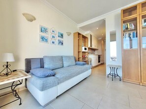 Interior - Ocean Cliffs by The Ocean Rentals (Puerto de la Cruz)