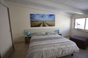 Panoramic Room | Frette Italian sheets, premium bedding, down comforters, in-room safe - CASA RUBIS (Ruvo di Puglia)