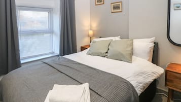 2 bedrooms, individually decorated, individually furnished, free WiFi