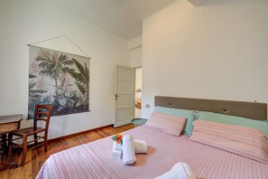 2 bedrooms, laptop workspace, iron/ironing board, free WiFi - Casa Rachele Stresa Center (Stresa)