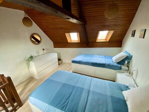 2 chambres, lit de bébé portatif, Wi-Fi, literie fournie