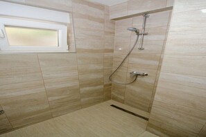 Apartment | Badezimmer | Haartrockner