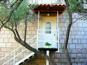 Apartment | Exterior - Apartments Lina - Three Bedroom Apartment With Two Balconies and Sea View (Dubrovnik)