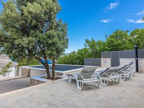Pool - Holiday Home With Pool in Klenovica (Novi Vinodolski)