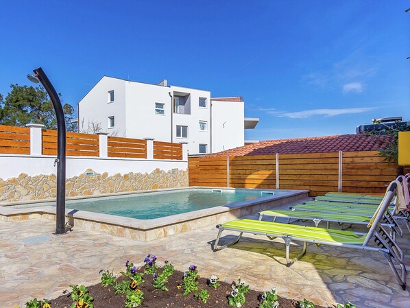 Apartment | Pool
