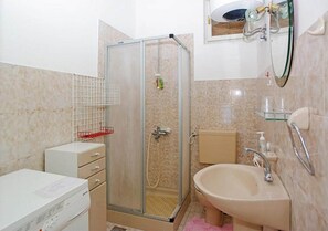Apartment | Badezimmer