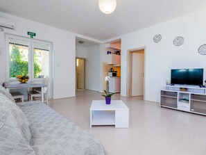 Apartment | Dining - Apartments Kola's Mill - Comfort One Bedroom Apartment With Terrace and Sea View (Dubrovacko Primorje)
