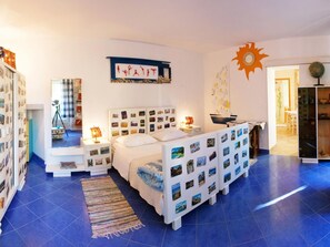 Apartment | Iron/ironing board