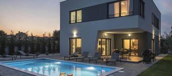 Apartment in Croatia Near Scenic Coastline