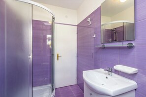 Apartment | Badezimmer