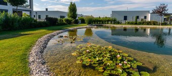 Heritage Apartment With Swimming Pond