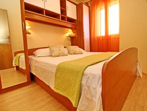 Leilighet | 2 soverom og strykejern/-brett