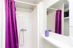 Mobile Home | Bathroom