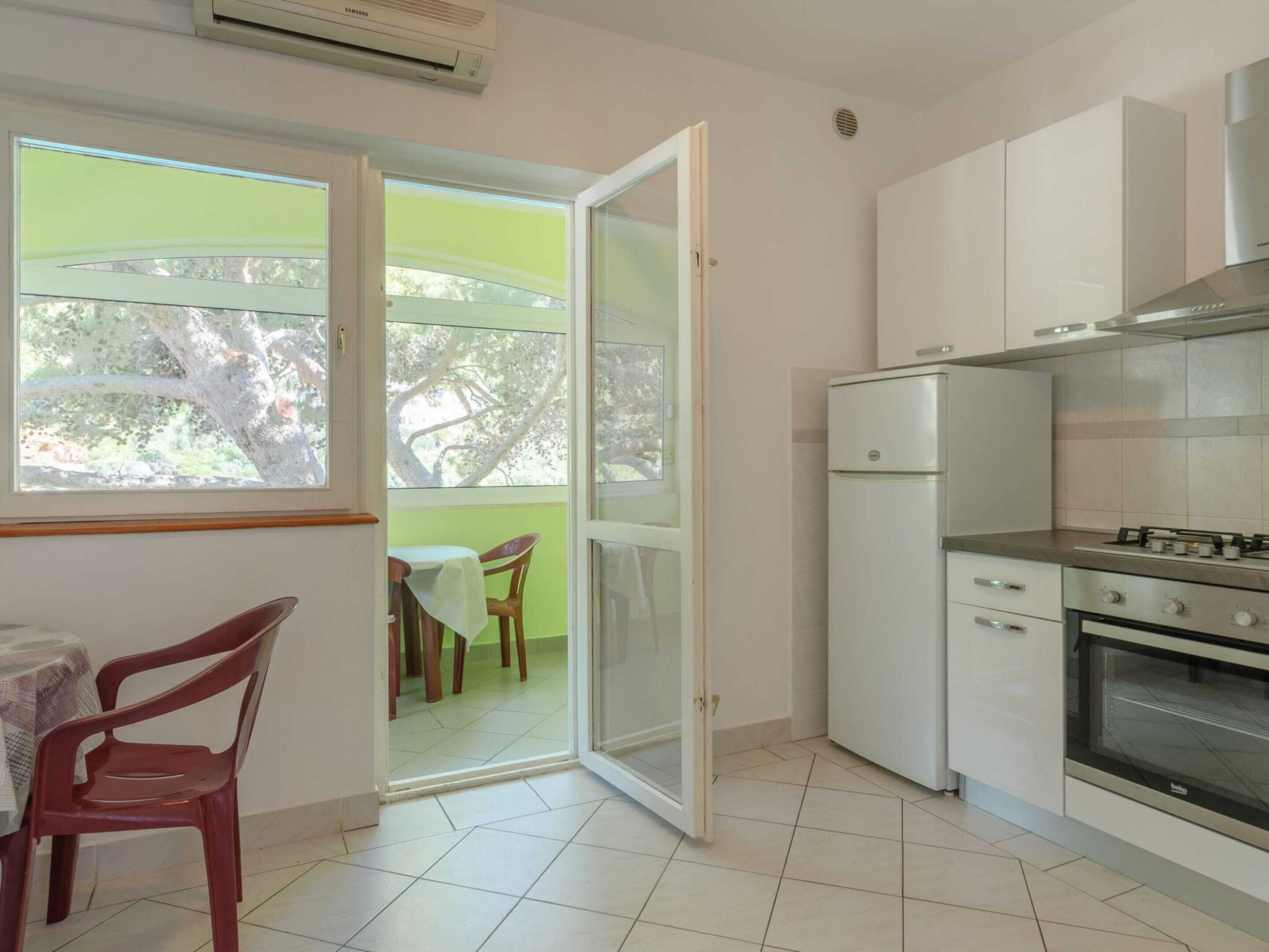 Apartment | Private kitchen | Fridge, oven