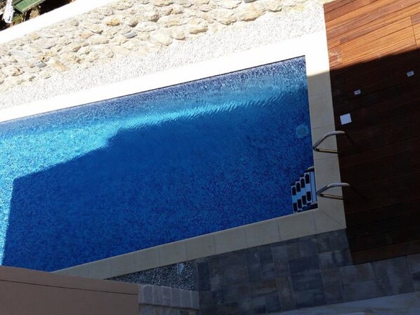 Apartamento | Piscina | Una piscina al aire libre