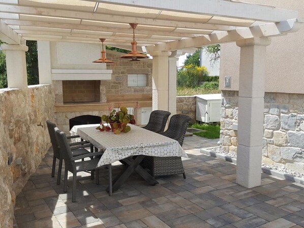 Dining - Apartments Villa Rustica - Two-bedroom Apartment With Balcony and Shared Pool (Biograd na Moru)