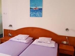 House | 1 bedroom - Rooms Milena - Double or Twin Room With Private Bathroom (Dubrovnik)