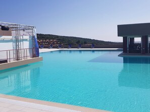 Pool - Apartment in Sardinia With Sea View (Olbia)