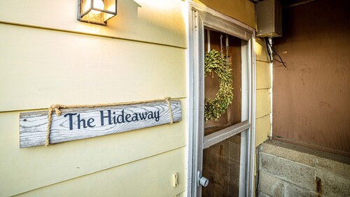 Lincoln Highway Hideaway