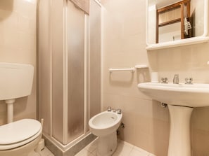 Apartment | Bathroom | Hair dryer - Apartment in Braulins Near Tagliamento River (Chiusaforte)