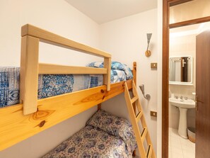 1 bedroom, iron/ironing board - Apartment in Braulins Near Tagliamento River (Chiusaforte)