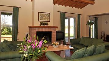 ๋น๋ผ | ๊ฑฐ์ค ๊ณต๊ฐ