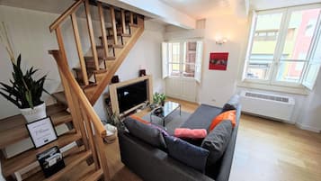 Apartment | Living room