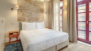 Wifi gratis y ropa de cama