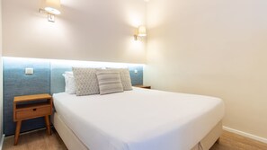 Lit parapluie, Wi-Fi gratuit, draps fournis