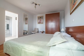 Apartment | 1 bedroom, iron/ironing board, bed sheets - Apartment A Kind Of Magic - One Bedroom Apartment With Terrace and Sea View (Dubrovnik)