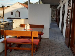 Apartment | Speisen im Freien