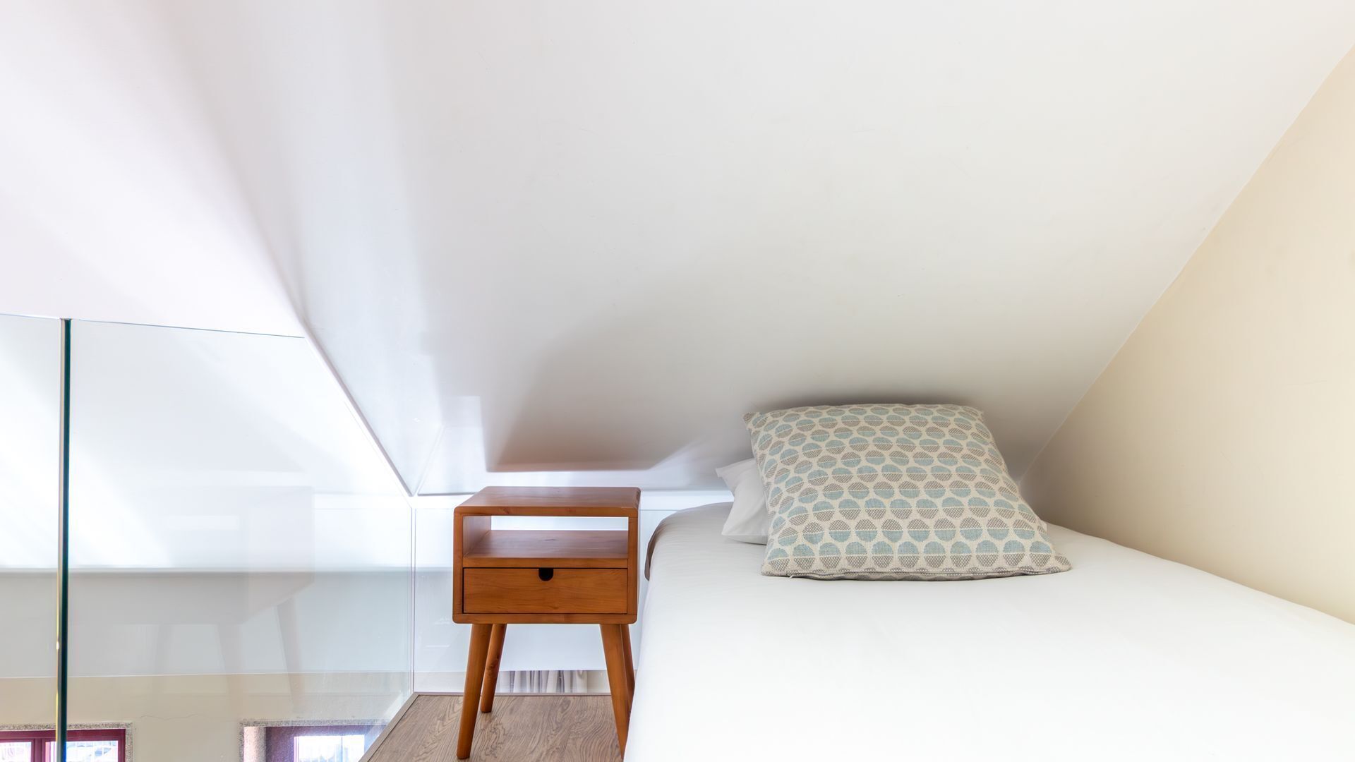 1 chambre, lit parapluie, Wi-Fi gratuit, draps fournis