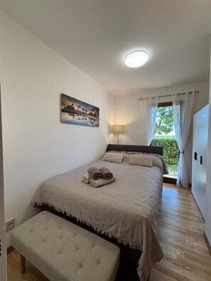 House | 3 bedrooms, individually furnished, bed sheets - Stylish Villa in Buje With Outdoor Kitchen (Buje)