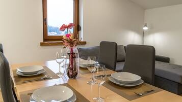 Apartment | Dining