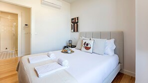 1 habitación, tabla de planchar con plancha, wifi gratis y ropa de cama 