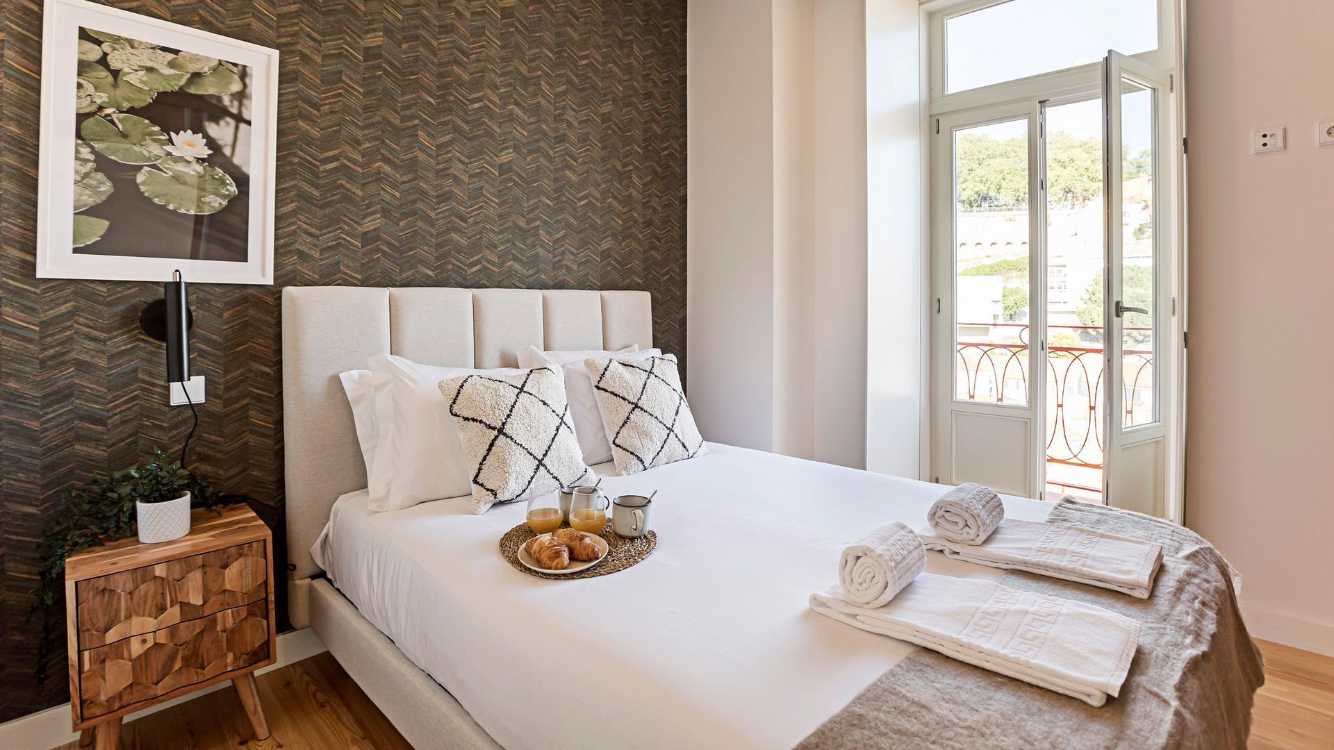 1 chambre, bureau, fer et planche à repasser, Wi-Fi gratuit