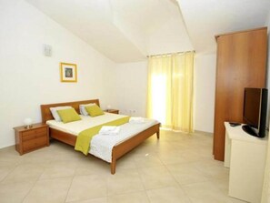 Apartment - Apartments Villa Moonlight - Standard One Bedroom Apartment With Balcony (Okrug)