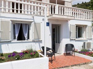 Exterior - Apartment Semi - One Bedroom Apartment With Terrace and Sea View (Dubrovnik)